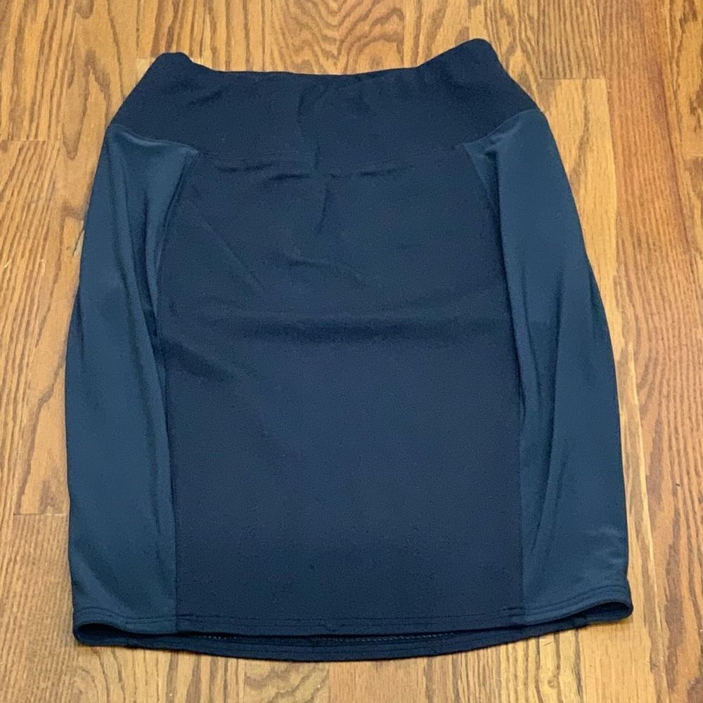 Sympli Side Panel Skirt